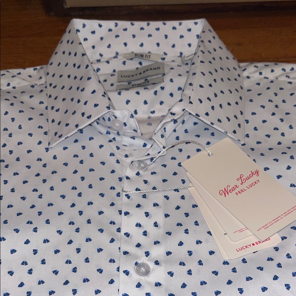 🌷 Lucky Brand White Shirt with Blue Dots - Picture 7 of 9